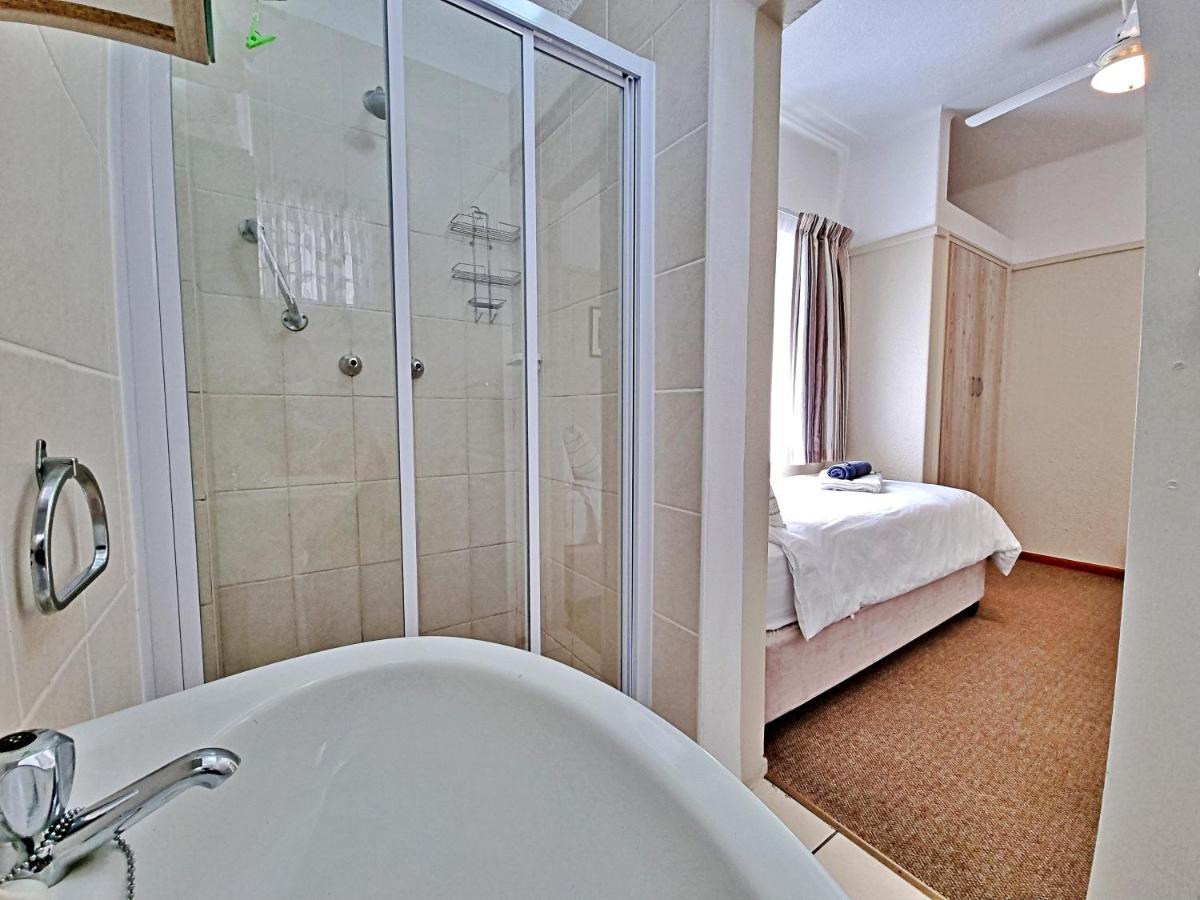 Fairway Holiday Accommodation Hermanus Exterior foto