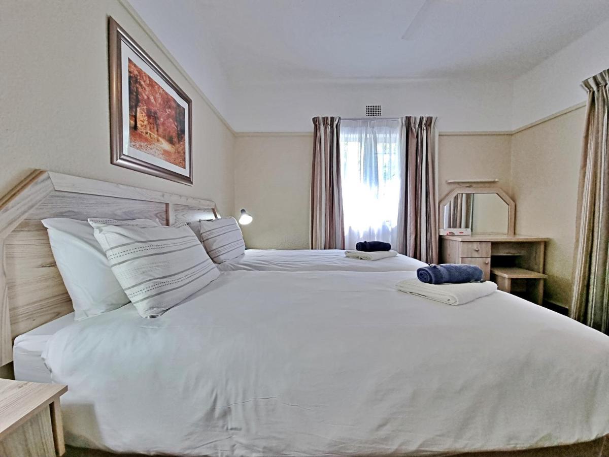 Fairway Holiday Accommodation Hermanus Exterior foto